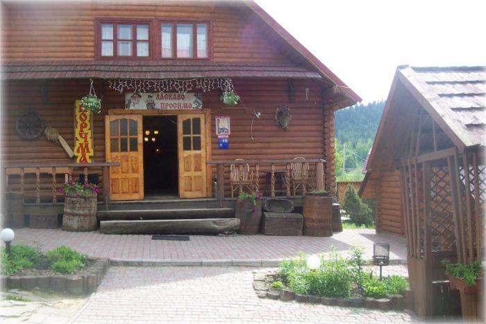Boykivskiy Dvir Hotel Yasenitsa Zamkova Zewnętrze zdjęcie