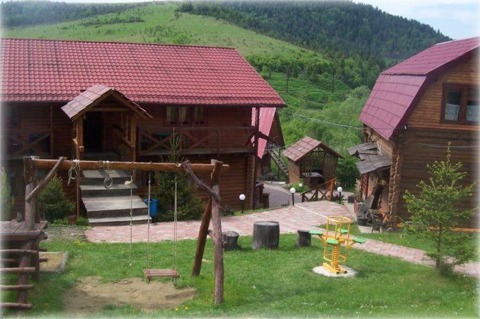 Boykivskiy Dvir Hotel Yasenitsa Zamkova Zewnętrze zdjęcie