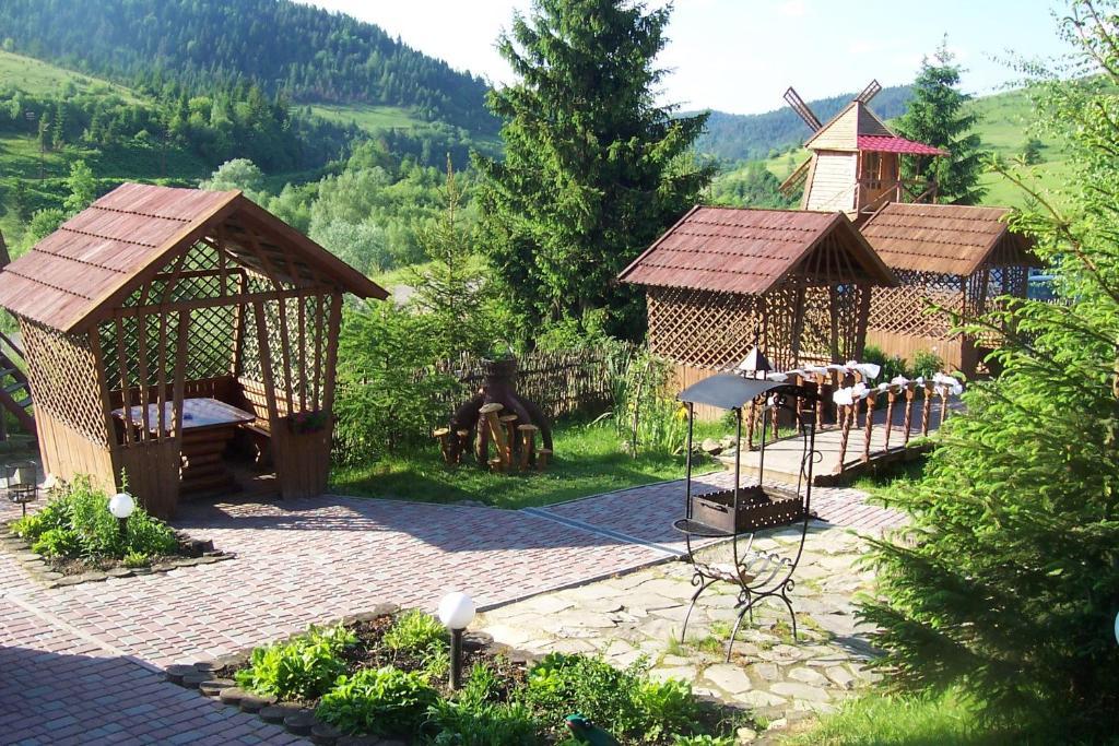 Boykivskiy Dvir Hotel Yasenitsa Zamkova Zewnętrze zdjęcie